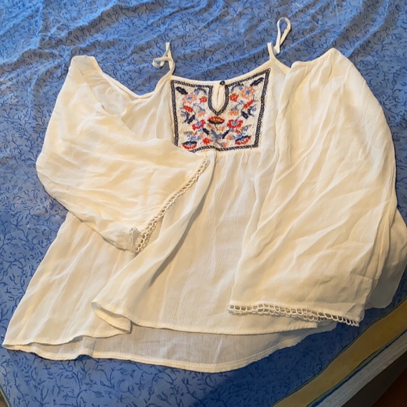 Top - Picture 3 of 4